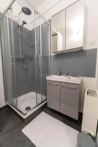 Appartements Magnifique Appartement, Piscine, Proche gare : photos des chambres