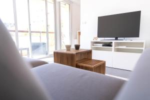 Appartements Magnifique Appartement, Piscine, Proche gare : photos des chambres