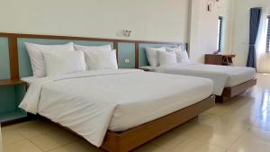 Farmer Community Hotel