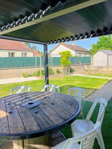 Maison Champ du Fort - Jardin & Pétanque à Chablis