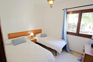 Oscar - villa with large pool and sea views in Benissa