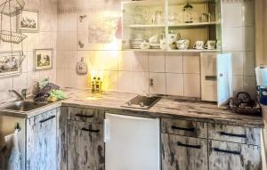 1 Bedroom Lovely Home In Südmüritz