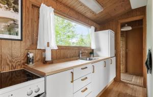 Holiday Home Løvsangervej Dronningmølle Iii