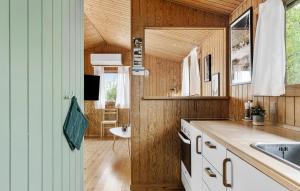 Holiday Home Løvsangervej Dronningmølle Iii