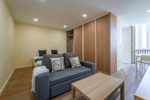 Close to Everything Your Oporto Gray PRM 2T