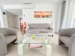 Appartements T3 lumineux avec jardin, parking et piscine : Appartement 2 Chambres