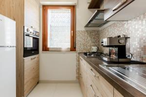 GuestHost - Bright Apartment X4 with Terrace! img5