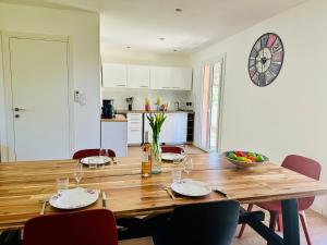 Maisons de vacances Villa La Paisible Air-conditioning, Pool & Large Garden : photos des chambres