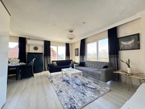 Deniz ve Şehir Manzaralı Lüks Daire 2