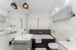 Wilga Park Homely Apartment by BookingHost