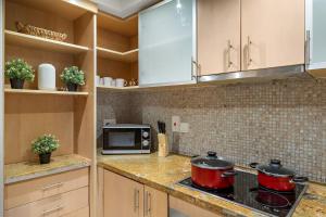 FIRST CLASS 2BR Elegant Urban Retreat