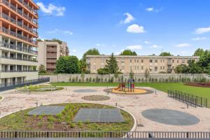 Superior One-Bedroom Apartment with Balcony