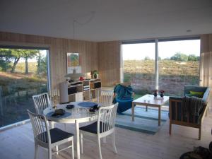 Amazing Home In Læsø W-