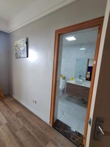 2bedroom Favorite Parkview Stay By Janice- Near airport-Self check in