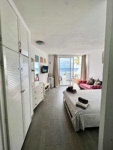 Studio Sol - Cozy Studio Apartment, Communal Pool