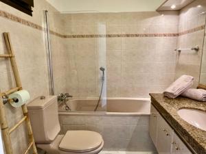 Appartements Saint Jean Cap Ferrat grand Studio avec terrasse : Studio avec Vue sur Jardin