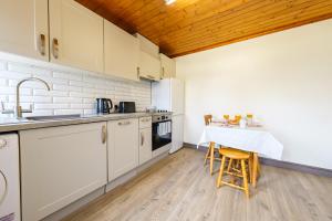 Steepleview 2 Bedroom