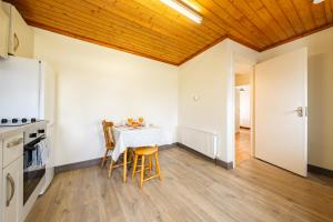 Steepleview 2 Bedroom