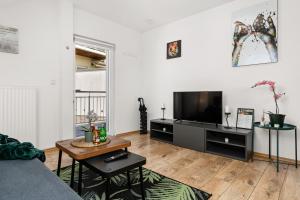 MOLA Apartments-Moderne Ferienwohnung im Herdecker Zentrum für 3 Personen-mit Balkon-Grill-Gratis Parkplatz-WLAN