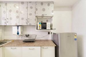 Medical friendly 2 BR near Fortis -Parfait Street