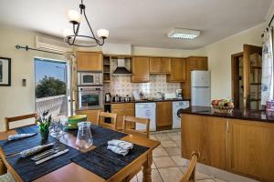 Rebela 1st Algarve Villa Holidays