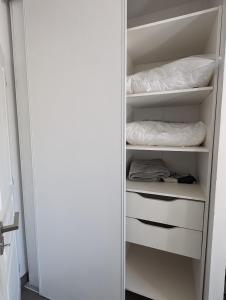 Villas Villa with air-conditioned pool, 15 minutes from beaches and Montpellier : Villa 1 Chambre