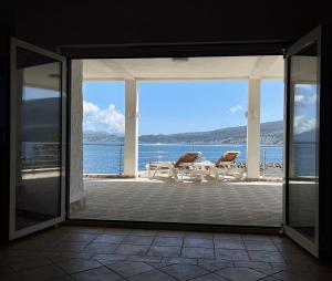 Seafront Villa Montenegro1 min to the Sea