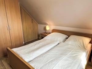 Holiday Home Möwennest - Muschelnest by Interhome