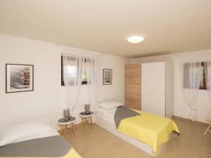 Apartment Maras-1 by Interhome