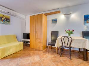 Apartment Lovrano-1 by Interhome