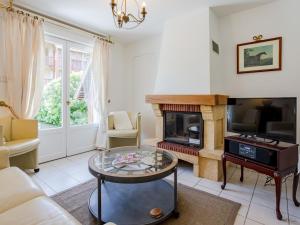 Holiday Home Domaine de Clairefontaine-2 by Interhome