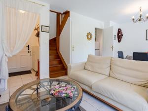 Holiday Home Domaine de Clairefontaine-2 by Interhome