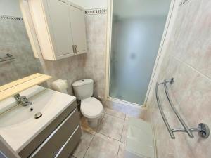 Appartements Appartement 50 m de la plage vue mer : photos des chambres