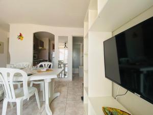 Appartements Appartement 50 m de la plage vue mer : photos des chambres