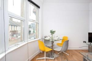 Spacious 3 Bedroom Home with Parking in Southend