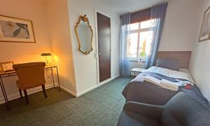 Single Room room in Milling Hotel Windsor
