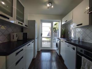 Sweet dreams - 3 bedroom house, sleeps 5