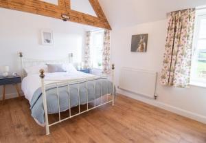 Lower House Farm Cottage 1