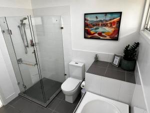 Chic Paddo Stay Pool Fire Pets