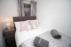 City Centre - Parking - Smart TVs inRooms