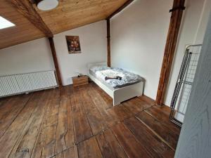 Big 4 room apartment - 7 people