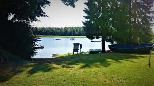 Gemütliche Ferienwohnung Im Grünen Am See