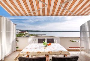 Modernes Und Gemütliches Ferienappartement 