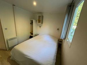 Campings Camping 4 etoiles - Piscine - ef00ai : photos des chambres