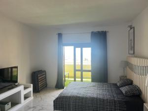 Amazing Sea View Studio w Pool