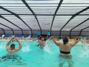 Chalets Chalet 3 etoiles - Piscine - eeedeh : Maison 3 Chambres
