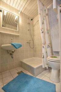 Wohnung Mit Gemeinschaftlichem Pool Und Grill