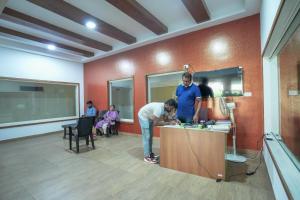 Mayflower Family Lounge -Cochin Airport