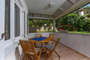Ferienwohnung In Pjescana Uvala Mit Garten, Grill