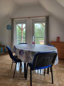 Ferienhaus Mit Pool, Spielplatz Und Garten